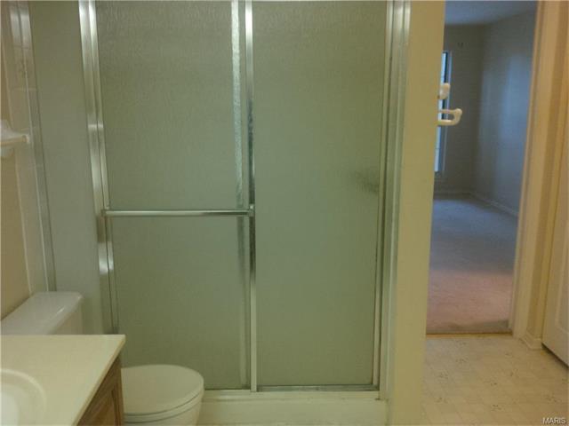 568 Oak Ridge Trl, Ballwin, MO 63021 photo 10
