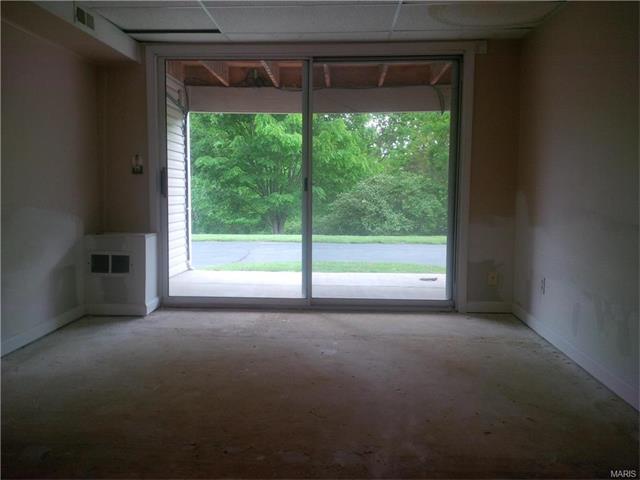 568 Oak Ridge Trl, Ballwin, MO 63021 photo 14