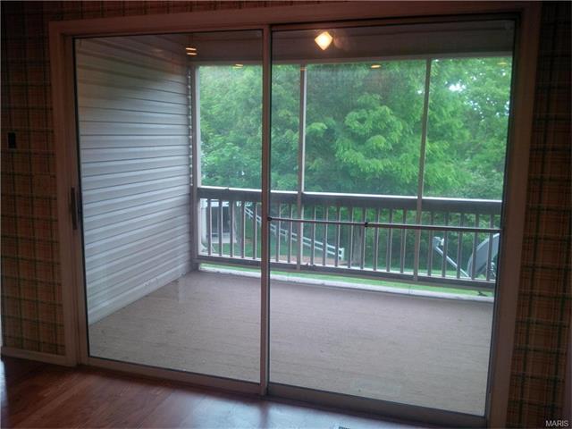 568 Oak Ridge Trl, Ballwin, MO 63021 photo 7