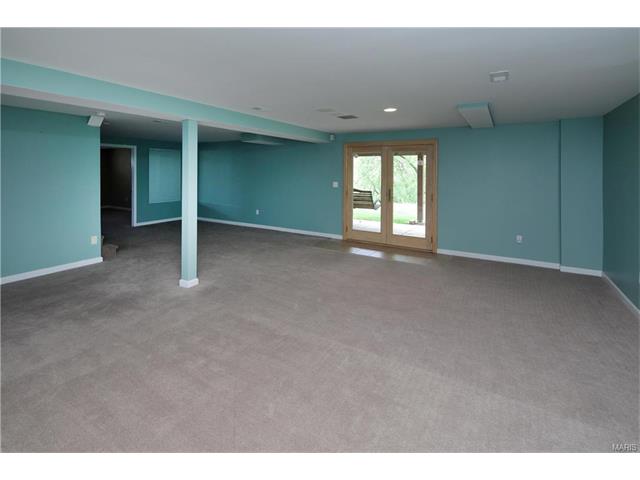 621 Spring Meadow Dr, Ballwin, MO 63011 photo 19