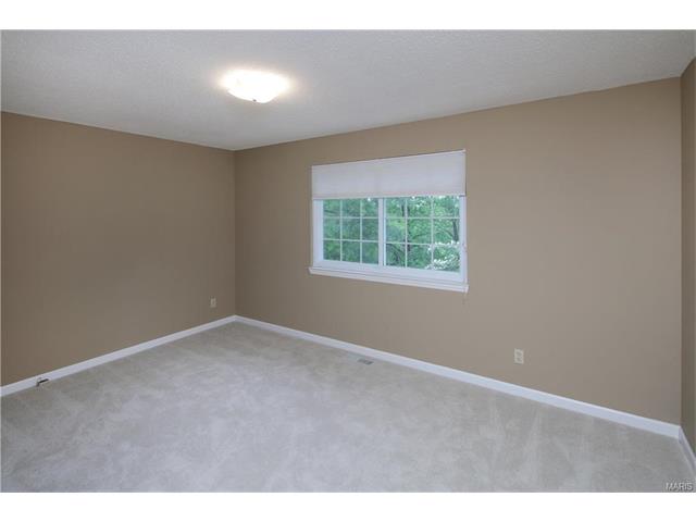 621 Spring Meadow Dr, Ballwin, MO 63011 photo 15