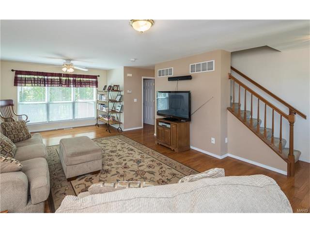 767 Top Notch Ln, Eureka, MO 63025 photo 2