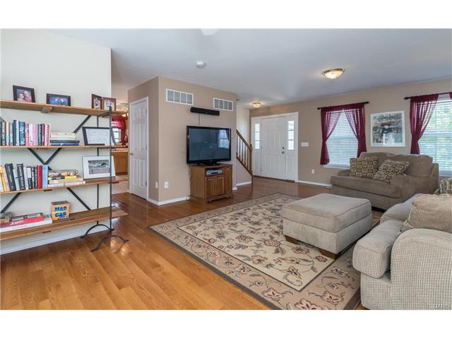 767 Top Notch Ln, Eureka, MO 63025 photo 3