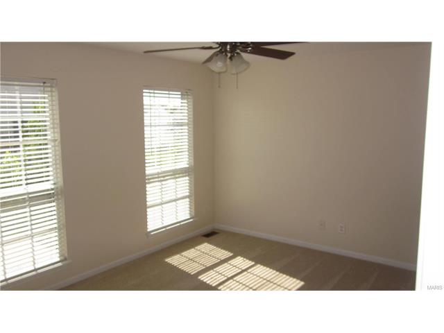 705 Hyde Dr, O'fallon, MO 63366 photo 6