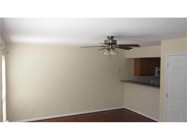 705 Hyde Dr, O'fallon, MO 63366 photo 2