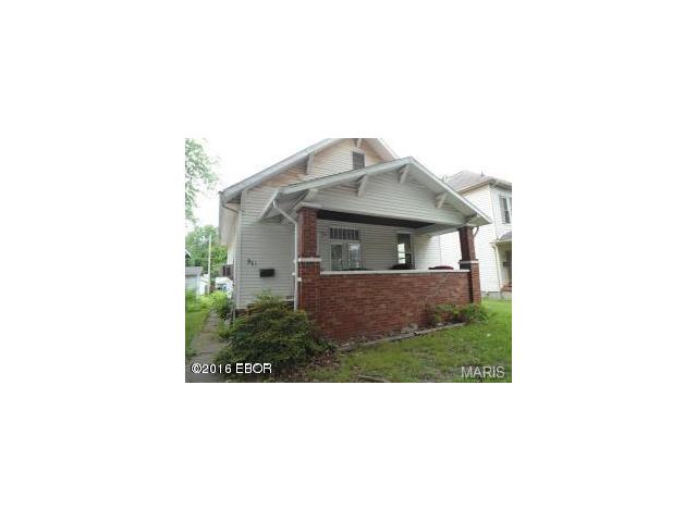 511 S Elm St, Centralia, IL 62801 photo 1