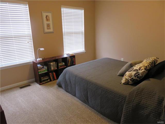 2 Doe Valley Ct, O'fallon, MO 63366 photo 14