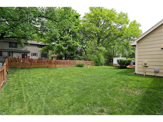 811 Stone Canyon Dr, Ballwin, MO 63021 photo 23
