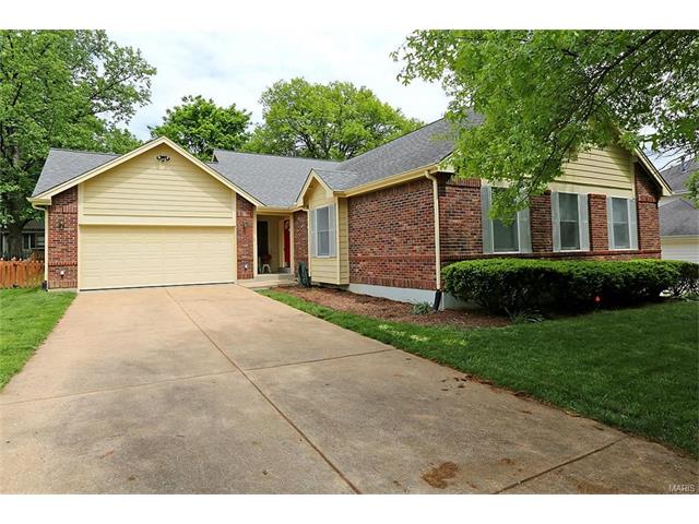 811 Stone Canyon Dr, Ballwin, MO 63021 photo 2