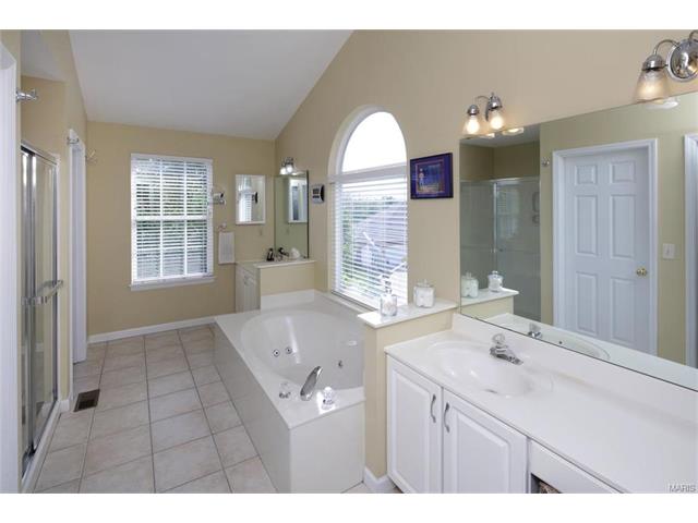 939 Crown Pointe Estates Dr, Wildwood, MO 63021 photo 18