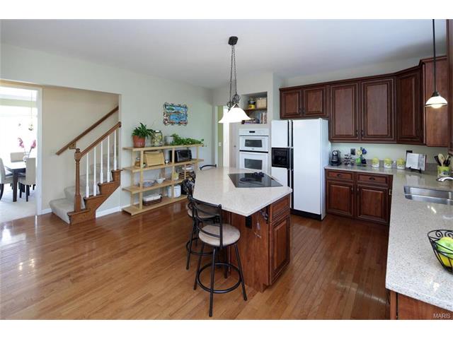 939 Crown Pointe Estates Dr, Wildwood, MO 63021 photo 3