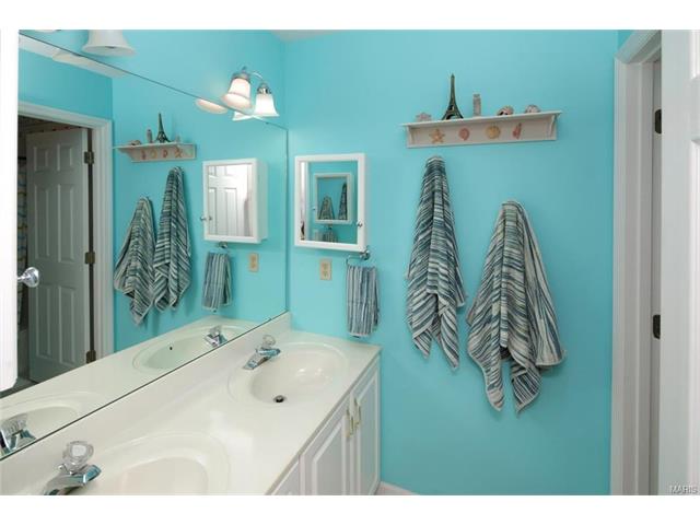 939 Crown Pointe Estates Dr, Wildwood, MO 63021 photo 22