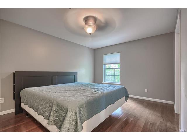100 Towne Square Ct #B, Eureka, MO 63025 photo 17
