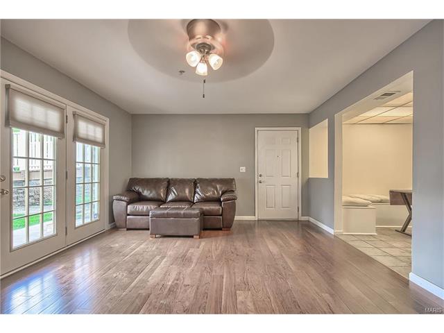 100 Towne Square Ct #B, Eureka, MO 63025 photo 7