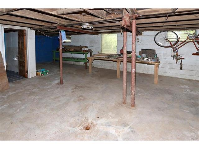 15 W Spring River Ranch Rd, Eureka, MO 63025 photo 13