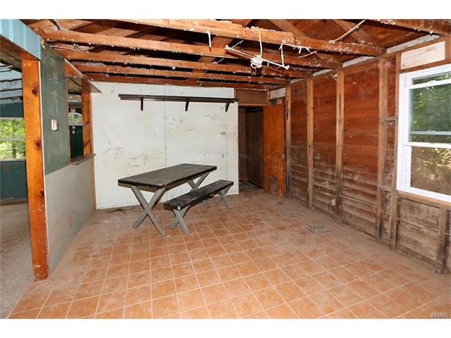 15 W Spring River Ranch Rd, Eureka, MO 63025 photo 3