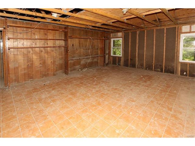 15 W Spring River Ranch Rd, Eureka, MO 63025 photo 9