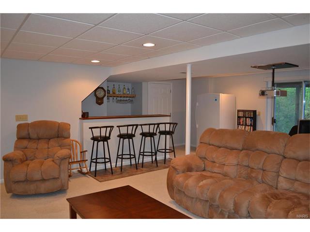 1584 Greenfield Xing, Ballwin, MO 63021 photo 14