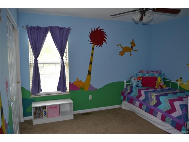 1584 Greenfield Xing, Ballwin, MO 63021 photo 9