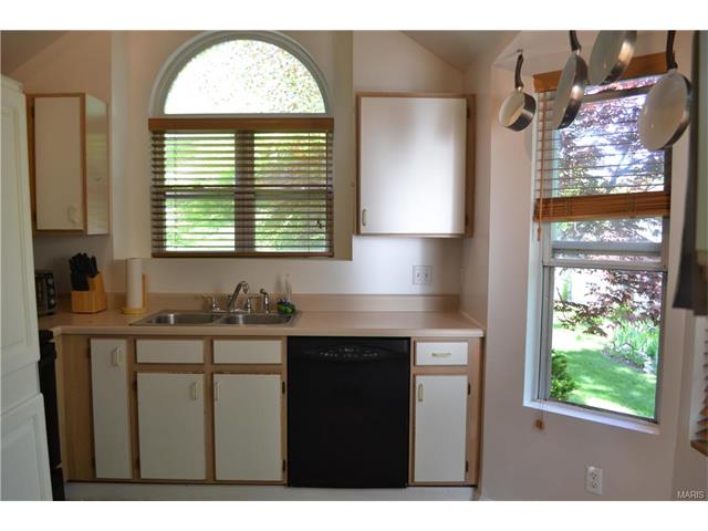 144 Cascade Terrace Dr, Ballwin, MO 63021 photo 7