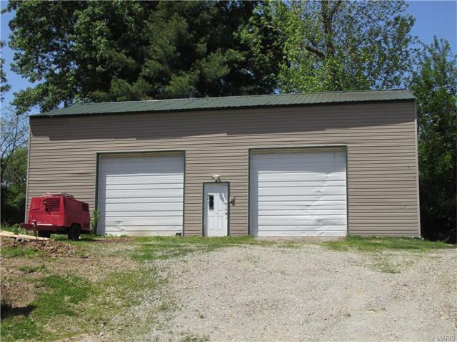 610 Blanche Dr, Saint Charles, MO 63303 photo 5