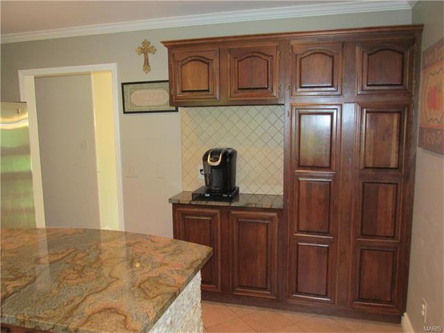 1280 Hanna Rd, Ballwin, MO 63021 photo 7