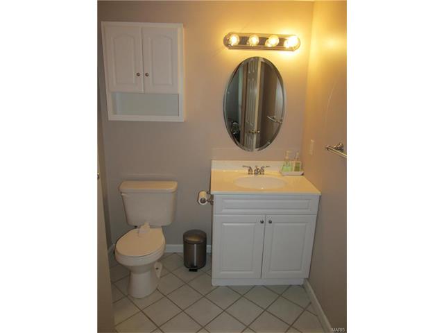 1280 Hanna Rd, Ballwin, MO 63021 photo 38