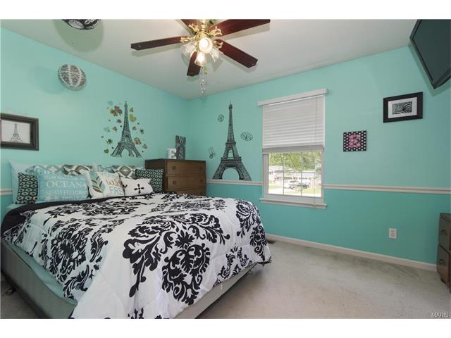 8 Colgate Cir, O'fallon, MO 63366 photo 12