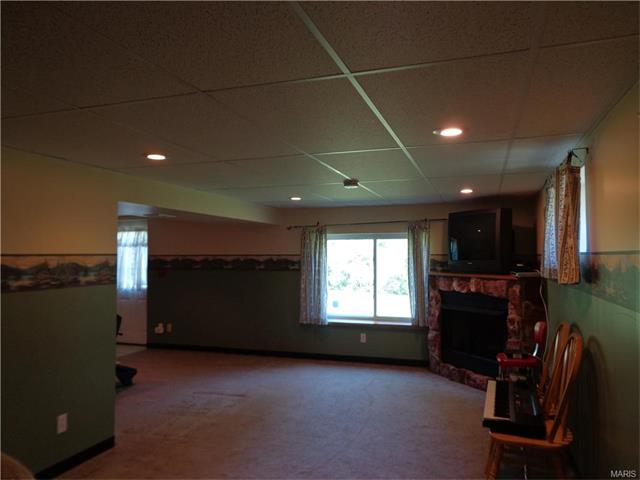 417 Ballwin Ave, Ballwin, MO 63021 photo 11