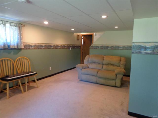 417 Ballwin Ave, Ballwin, MO 63021 photo 10