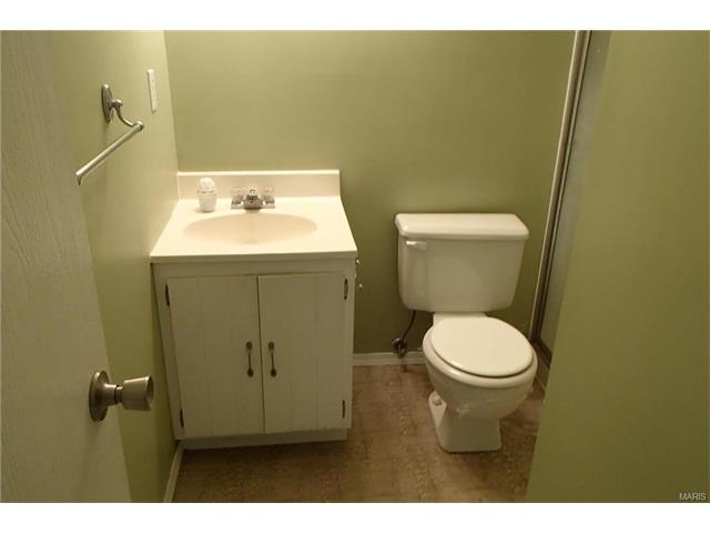 8 Megans Ct, O'fallon, MO 63366 photo 10