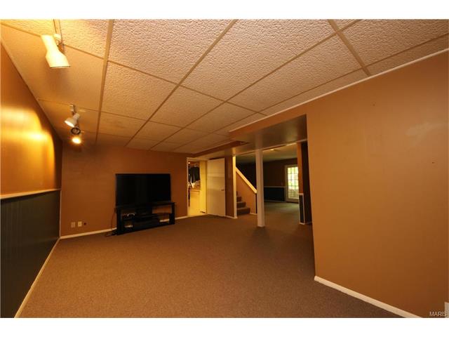 717 Shallowford Dr, Ballwin, MO 63021 photo 19