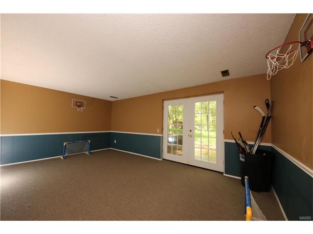 717 Shallowford Dr, Ballwin, MO 63021 photo 21