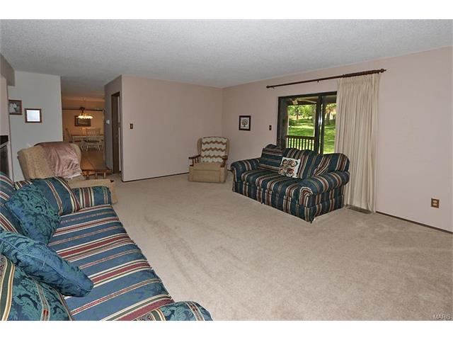 555 Windsor Mill Dr, Ballwin, MO 63011 photo 14
