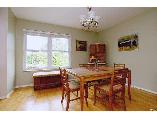 350 Westridge Dr, O'fallon, MO 63366 photo 5