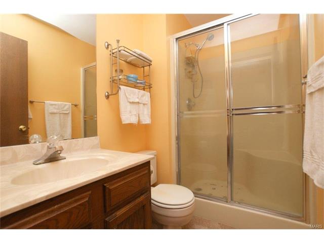 350 Westridge Dr, O'fallon, MO 63366 photo 9