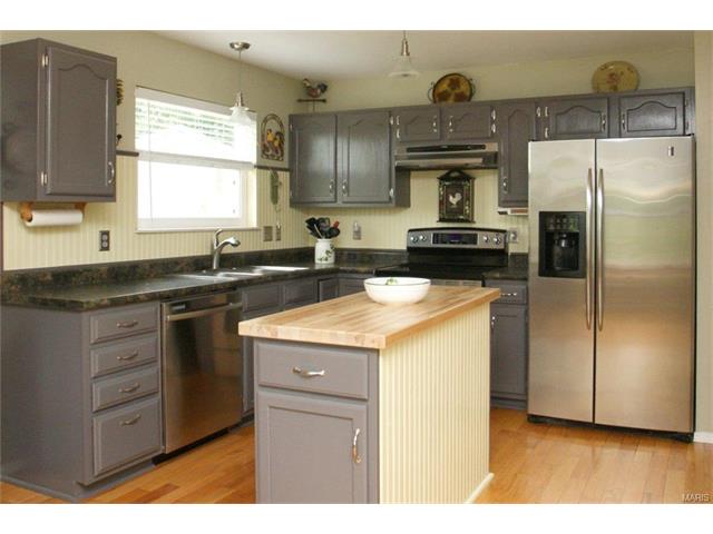 350 Westridge Dr, O'fallon, MO 63366 photo 6