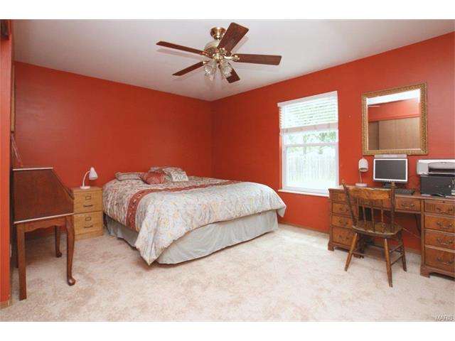 350 Westridge Dr, O'fallon, MO 63366 photo 8