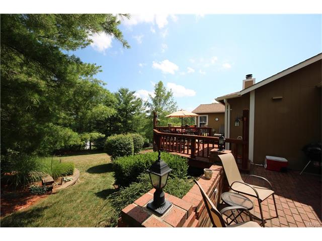 16544 Birch Forest Dr, Ballwin, MO 63011 photo 2