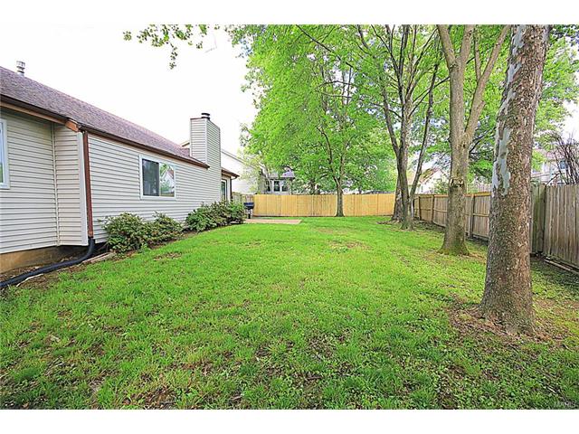 818 Eaglebrooke Dr, Ballwin, MO 63021 photo 19