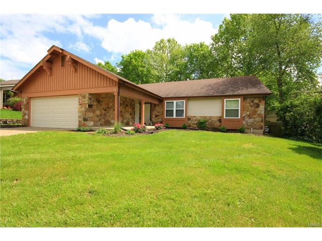 818 Eaglebrooke Dr, Ballwin, MO 63021 photo 1