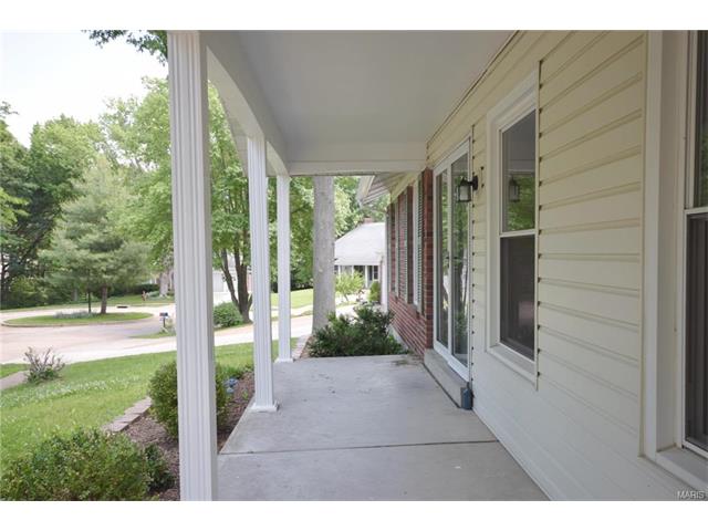 1486 Cherry Creek Ln, Ballwin, MO 63021 photo 16