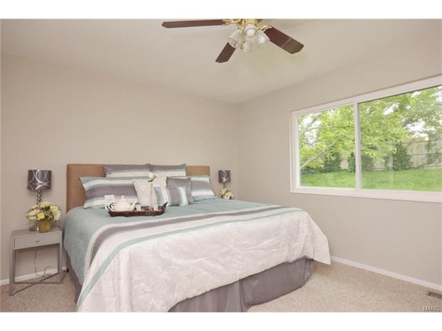1486 Cherry Creek Ln, Ballwin, MO 63021 photo 11