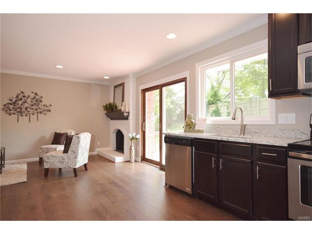 1486 Cherry Creek Ln, Ballwin, MO 63021 photo 8