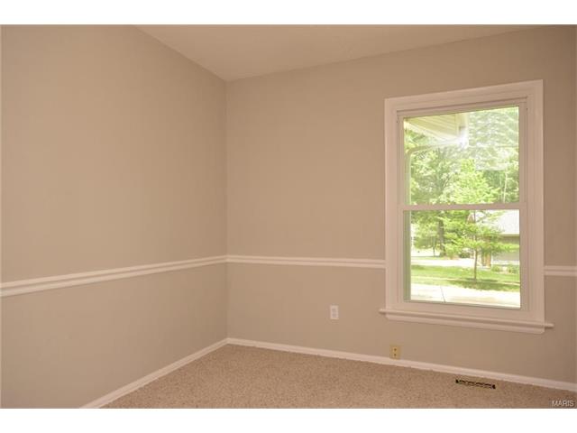 1486 Cherry Creek Ln, Ballwin, MO 63021 photo 14