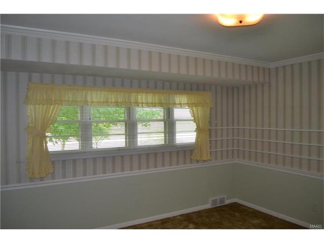 16057 Clayton Rd, Ballwin, MO 63011 photo 10