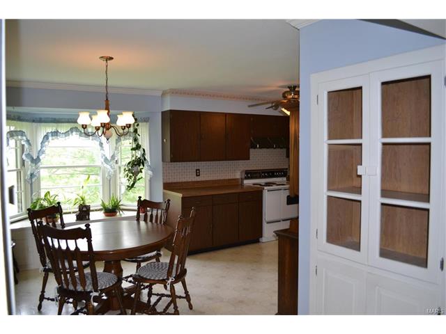 16057 Clayton Rd, Ballwin, MO 63011 photo 5