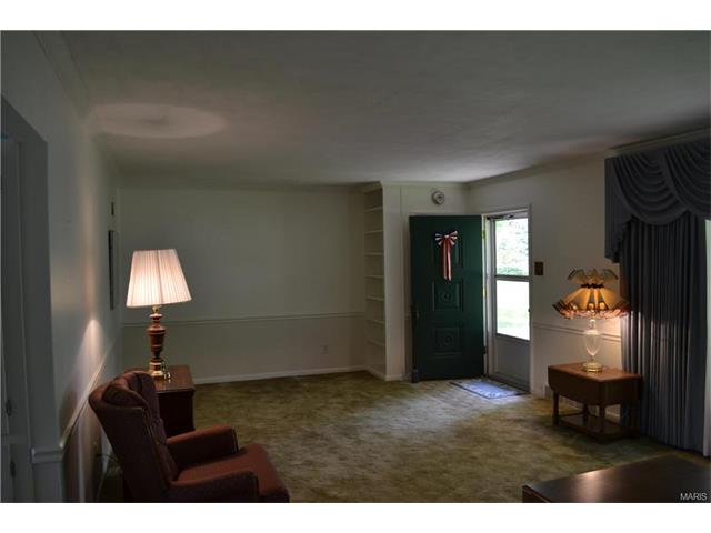 16057 Clayton Rd, Ballwin, MO 63011 photo 2