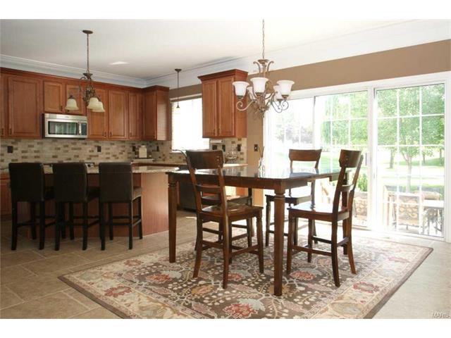 308 Copper Tree Ct, O'fallon, MO 63368 photo 10