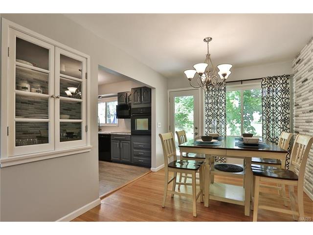 123 Vlasis Dr, Ballwin, MO 63011 photo 9
